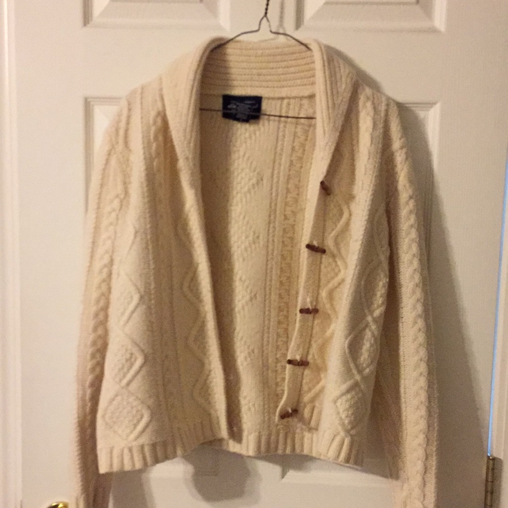 Eddie Bauer Cream Sweater. Size small.